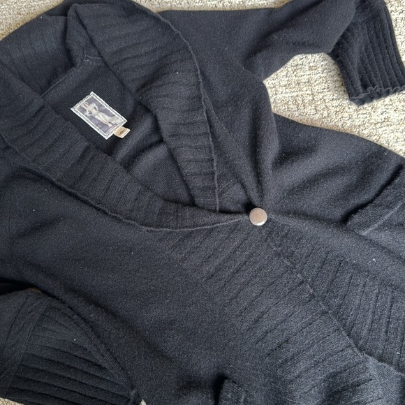 Burning Torch long cashmere cardigan - Picture 9 of 10